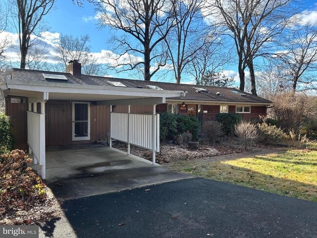 Photo - 6223 Beachway Dr House