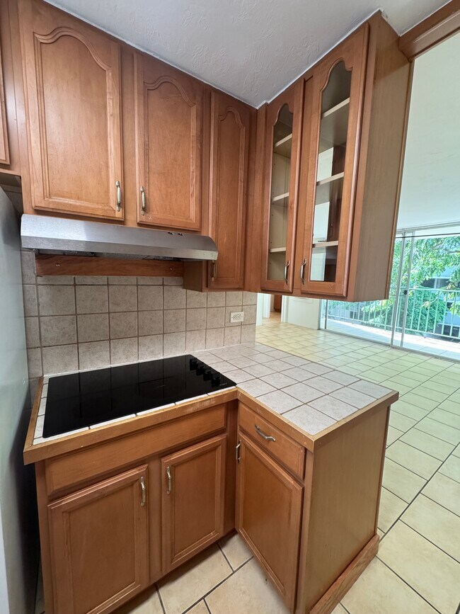 Photo - 2355 Ala Wai Blvd Unit 301