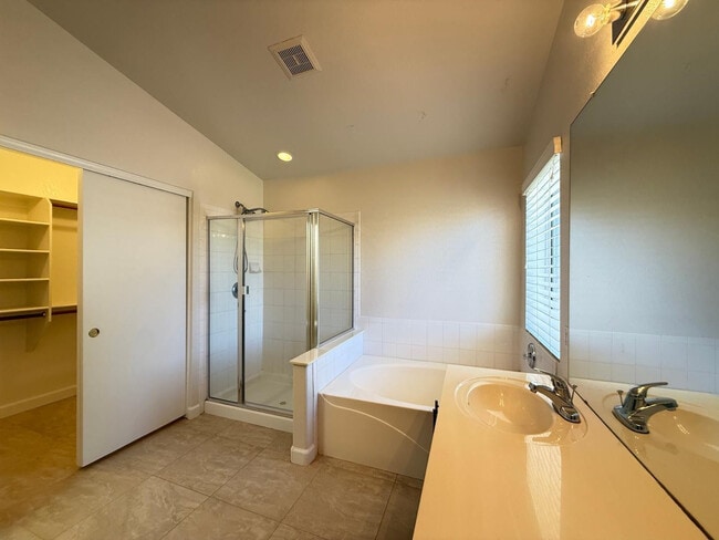 Photo - 766 E Baylor Ln