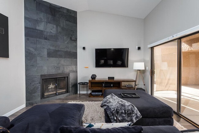 Photo - 2041 N 87th Way Unidad ID1255477P