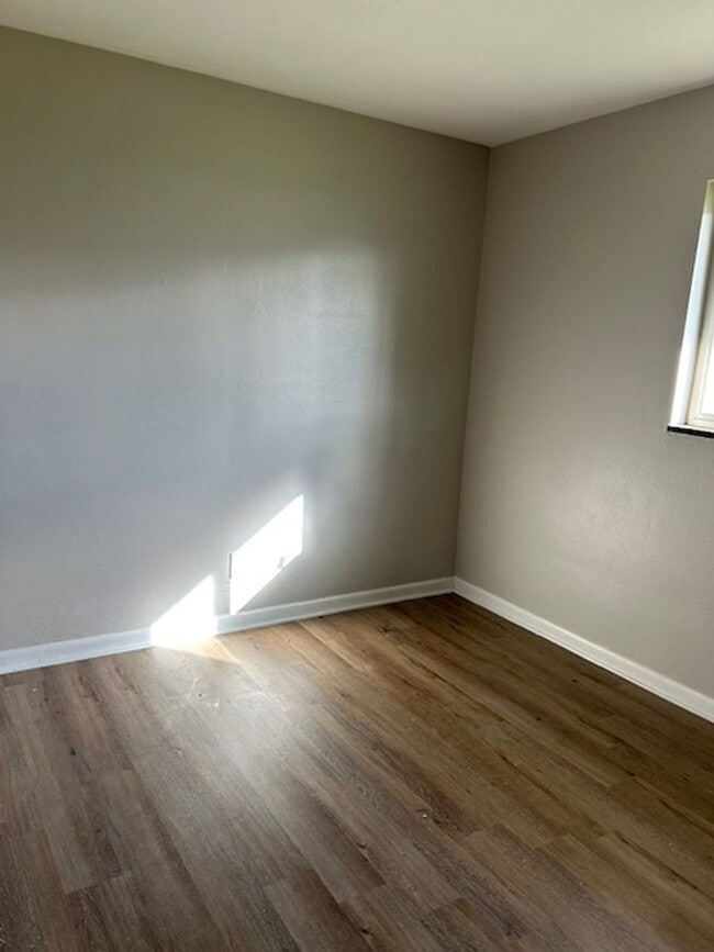 Photo - 1828 Suman Ave Unit B