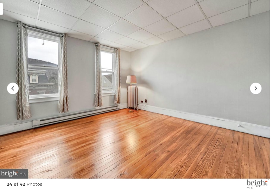 Photo - 203 Centre St