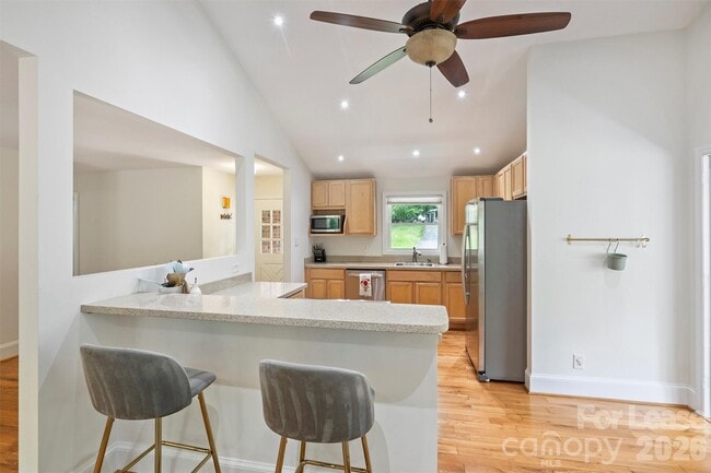 Photo - 2027 Wensley Dr