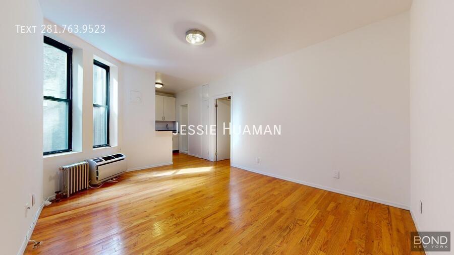 Photo - 240 Waverly Pl Unit 21A