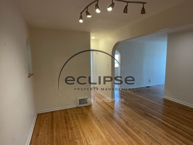 1250 Orchard Ave