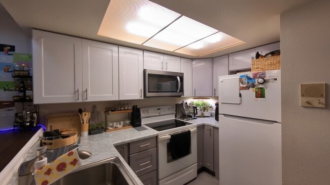 Cocina 1 - 6125 NE 193rd Place Unidad 6125