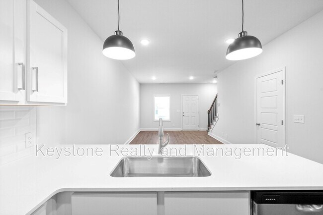 750 Tracy Ln Unit G-105