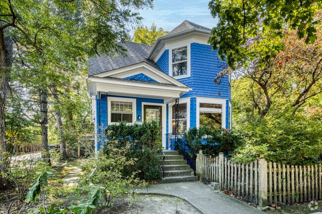 Building Photo - 1123 Linden Ave Rental