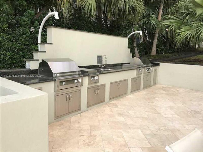 Photo - 1581 Brickell Ave Unit 2307