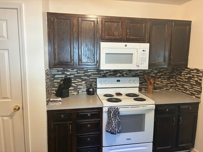 Photo - 376 Brookgreen Pl NW