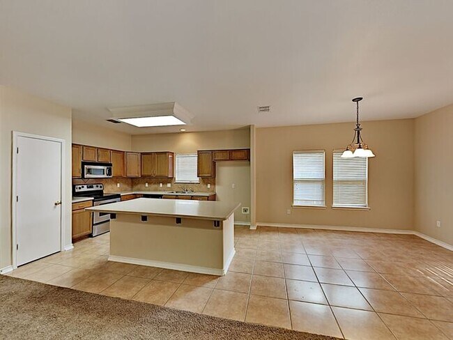 Photo - No Application Fees* $500 Off 1st Month - ...