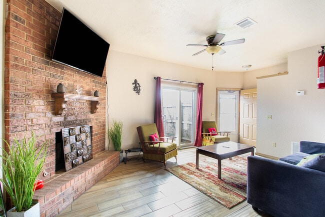 9729 Blue Bonnet Pl