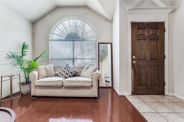 Photo - 402 Horse Shoe Dr