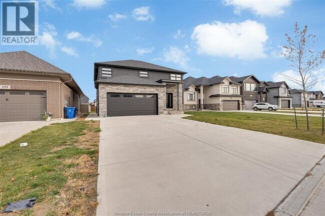 Photo - 197 Spring St