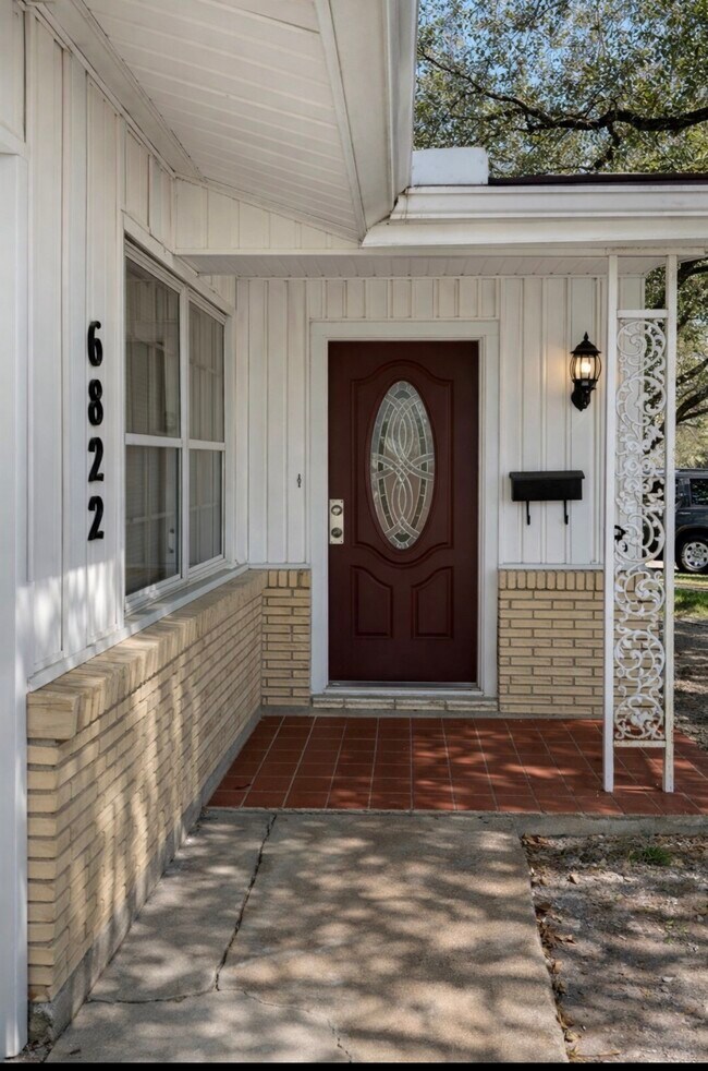 Photo - 6822 Neff St