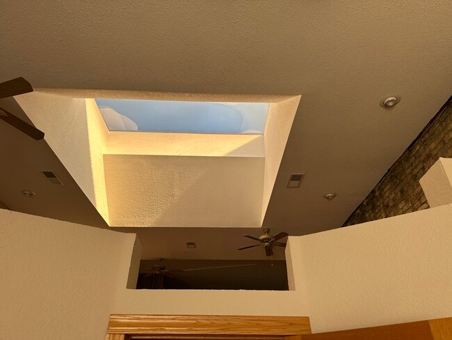 Photo - 419 E Grand Ave