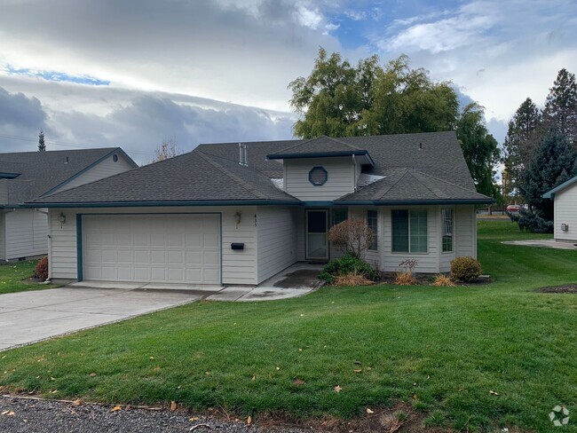 Building Photo - 3 bedroom, 2 bath home on Harbor Links Gol...