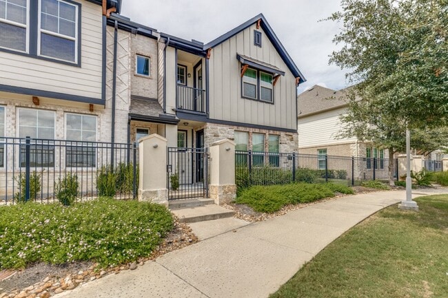 Building Photo - 9455 Towne Lake Pkwy