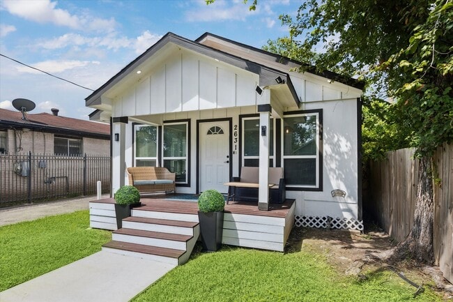 Photo - 2631 Stevens St