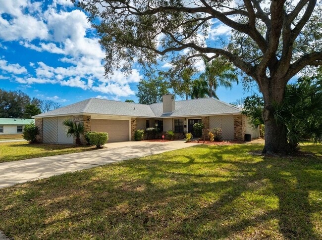 Building Photo - 57 Shores Blvd