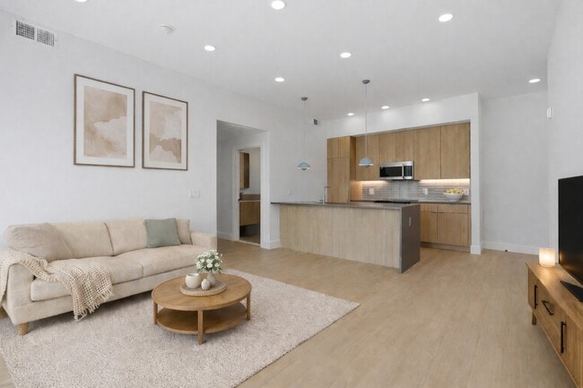 Building Photo - The Frame