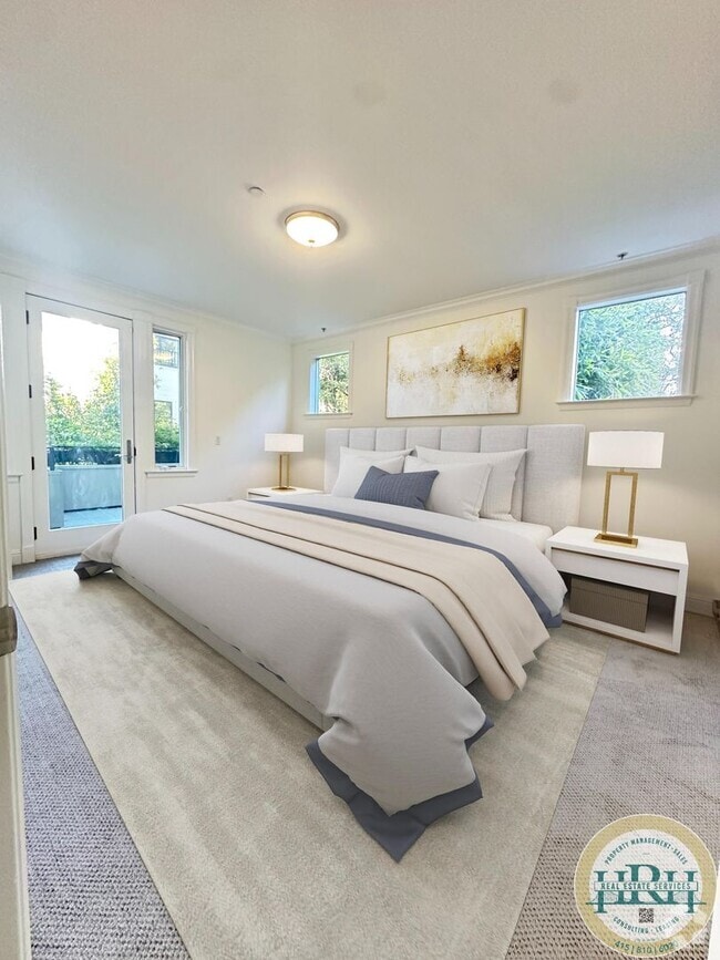 Building Photo - Charming 2 BR | 2.5 BA in Presidio Heights Rental