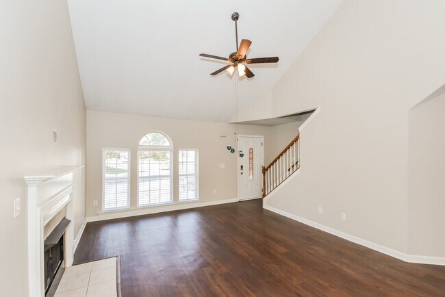 Photo - 106 Rushing Water Ct