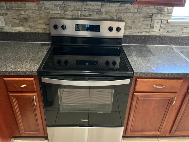 Photo - 1714 Cedar Lake Dr