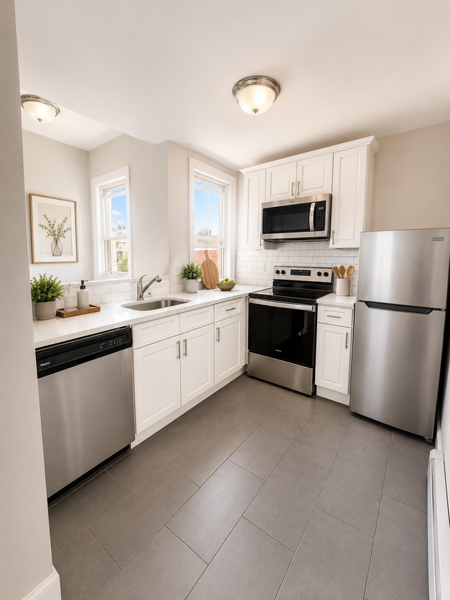 Building Photo - 34 Belmont Ave Unit 6
