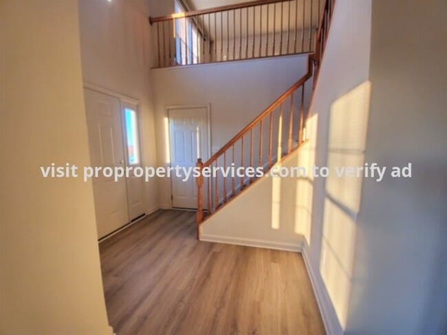 Photo - Charming Raised Rancher With Lawn Care Included