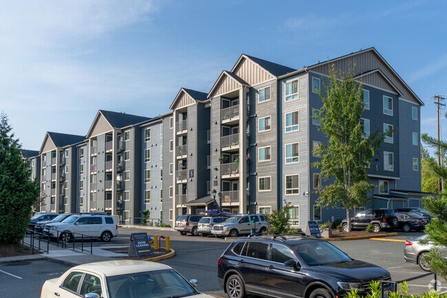 Building Photo - The Vantage