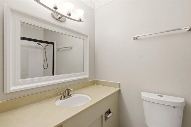 Photo - 450 N Civic Dr Unit 405