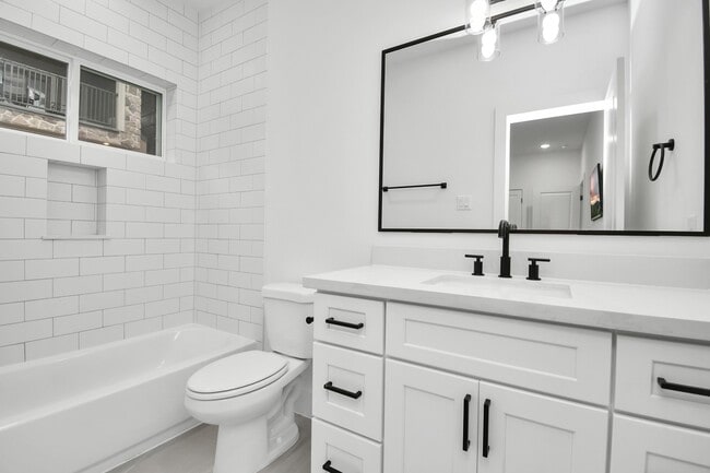 Photo - 4804 Elysian St