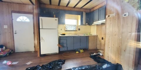 Photo - 8364 Cedar St