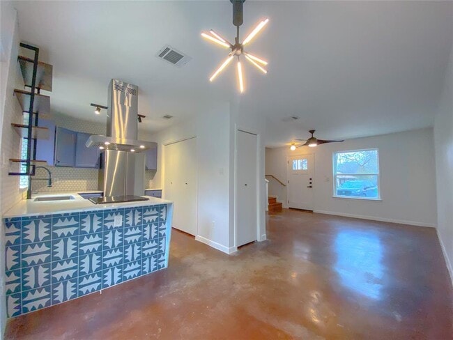 Photo - 7208 Meador Ave