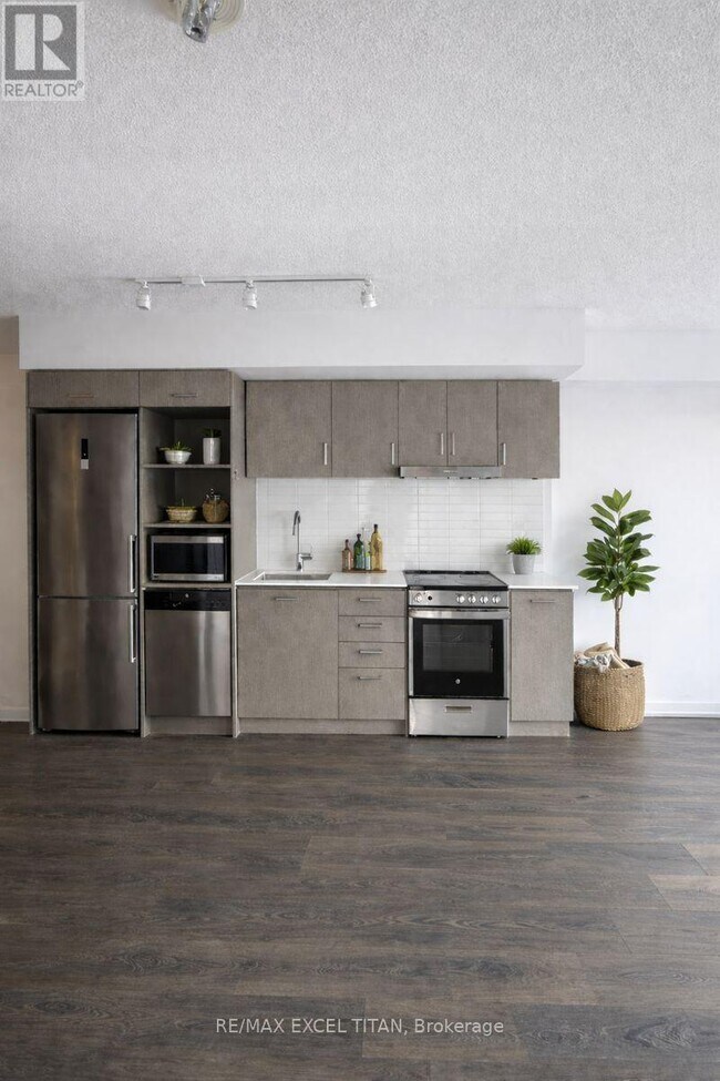 Photo - 219 Dundas St E Unit 1611