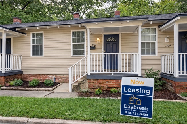 Building Photo - 1709 Le Grand St Unit 1709 Legrand