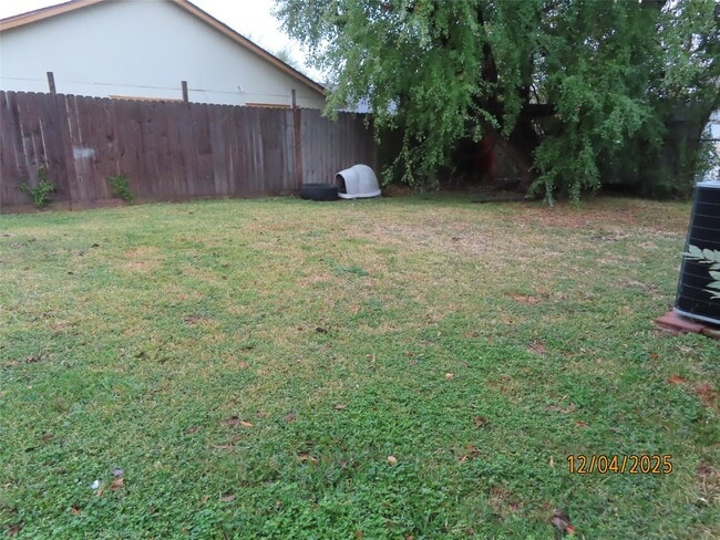 Photo - 1419 Warwick Walk Ln