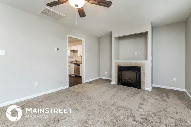 Photo - 405 Whitehall Ct