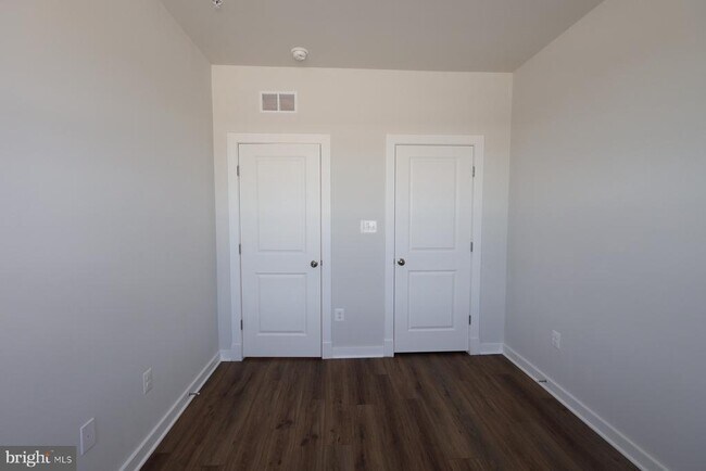 Photo - 5014 Henry King Wy