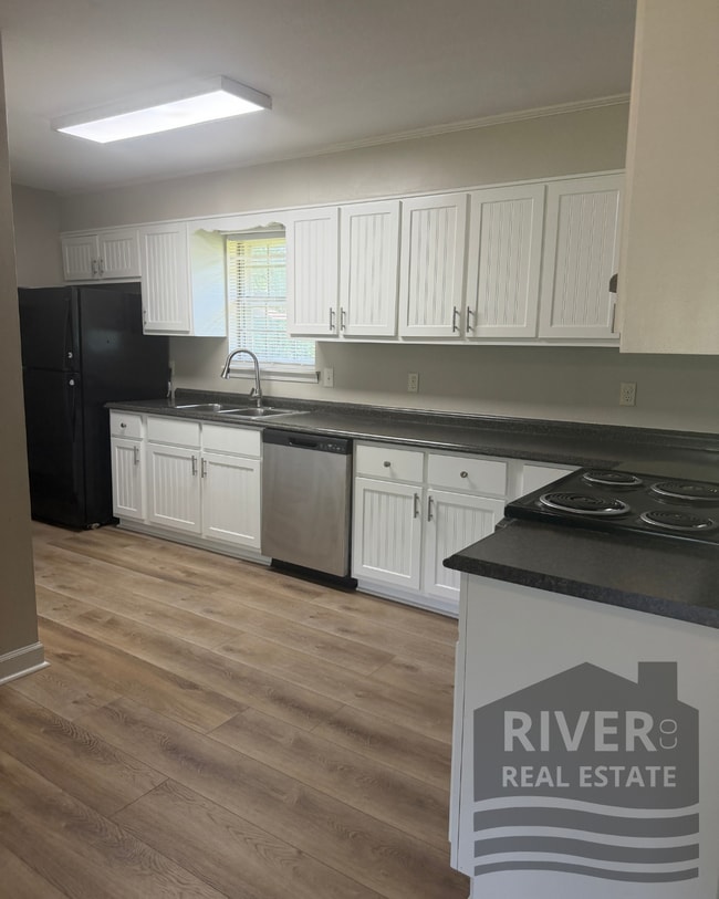 Photo - 1607 Harding Ave