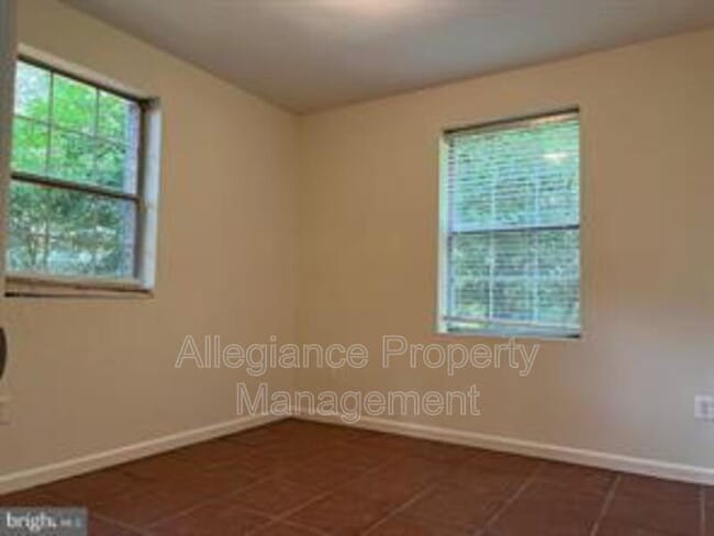 Photo - 1741 N Troy St