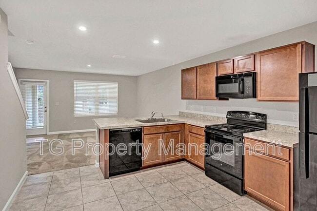 Photo - 5958 Creekside Crossing Dr