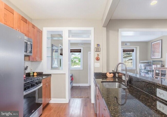 Photo - 116 V St NW