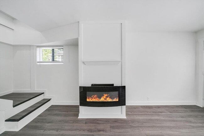 Photo - 2904 Harris Park Ave