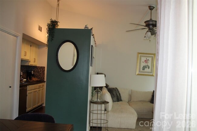 Photo - 430 Queens Rd