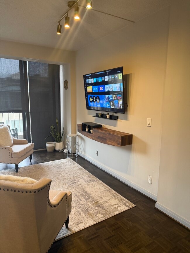 Photo - 145 15th St NE