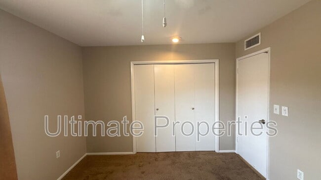 10814 W Saratoga Cir