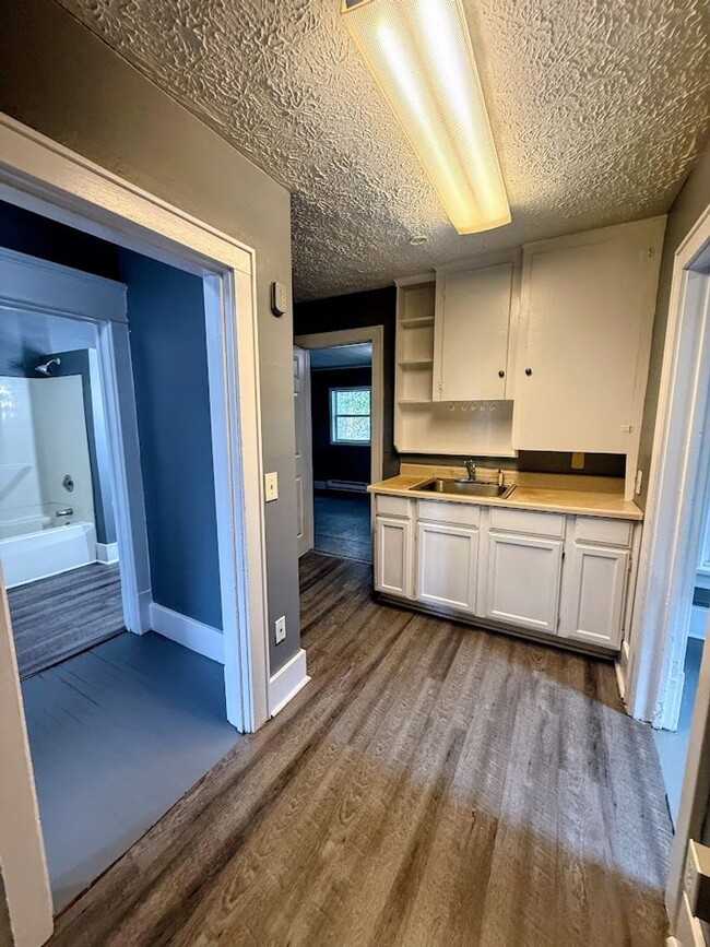 1224 18th St NW Unit 1224 18th St NW UP