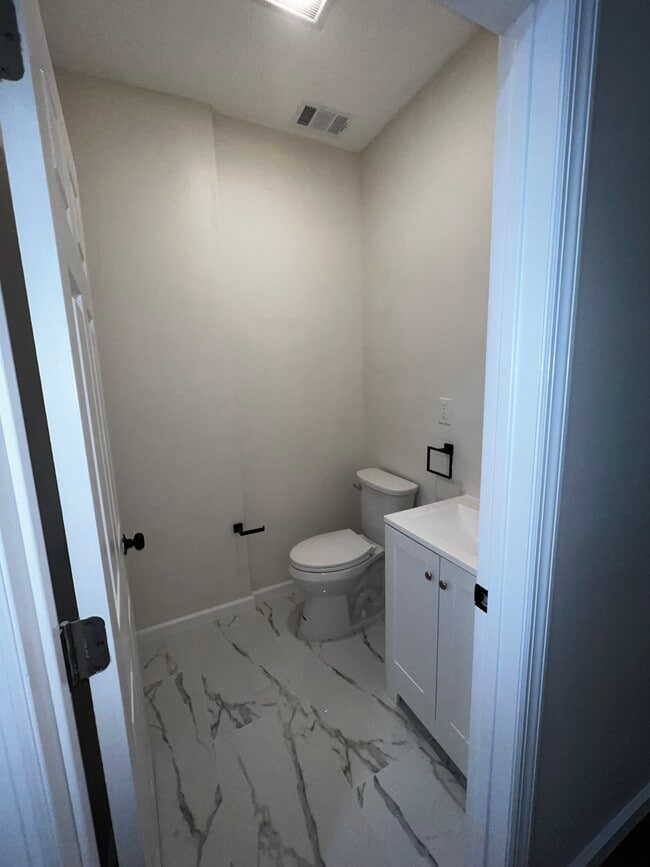 Photo - 46 Dwight St Unit 2